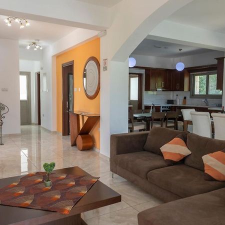 Rafaella Beach Villa- Pvt Pool-Near Sea/Beach Argaka Zewnętrze zdjęcie
